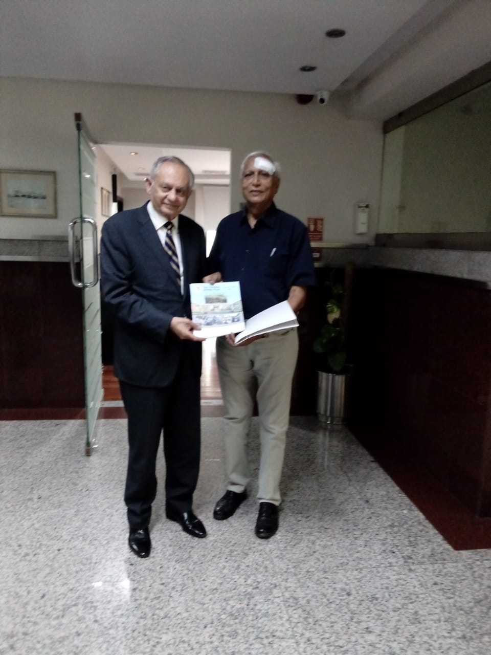 Mr G.A. Sabri President Tehzibul Akhlaq Trust called upon Mr Abdul Razaq Dawood of  Descon